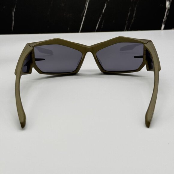 NEW GV40049I 97A GIVENCHY SUNGLASSES MATTE DARK GREEN UNISEX EYEWEAR GIVENCHY - Picture 9 of 13
